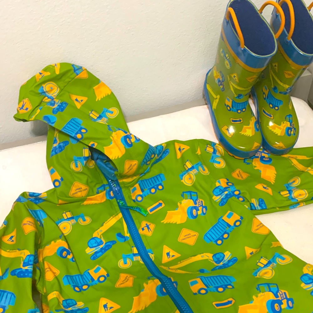 Stephen Joseph Rain Coat and matching Boots